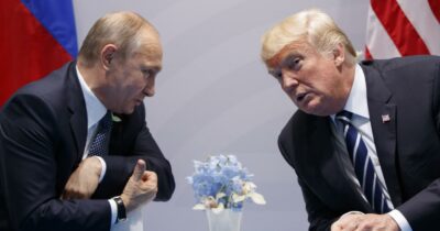 Copertina di Telefonata di due ore Trump-Putin. Che dice: "Tregua possibile, ma servono compromessi". Il tycoon: "Kiev e Mosca inizieranno subito trattative per cessate il fuoco"