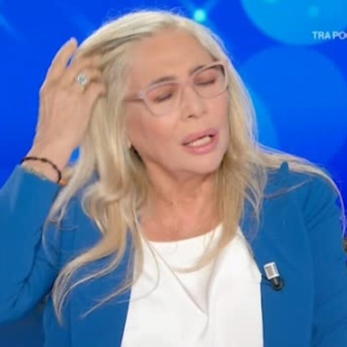 “Mio marito sta male. Quando dico che è l’ultima puntata ci credo davvero”: Mara Venier saluta in lacrime il pubblico di Domenica In