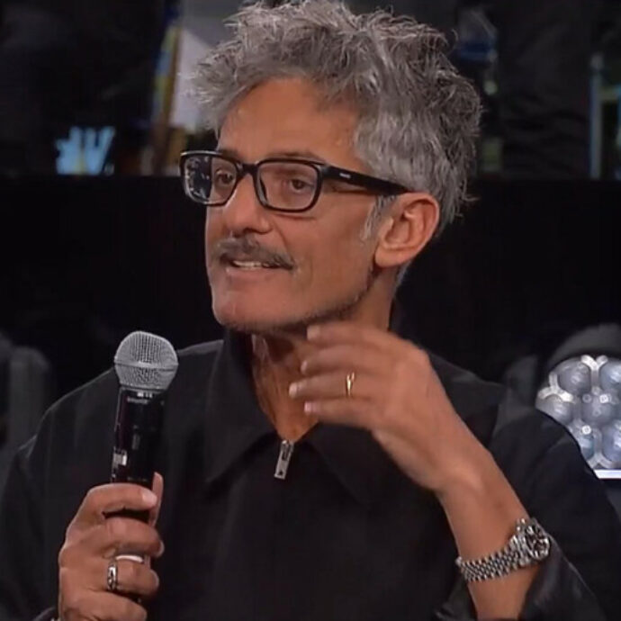 Fiorello torna in onda a sorpresa su Radio 2 con “La Pennincanza”: “Perché a quest’ora di solito mi faccio una pennica”