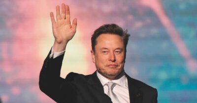 Copertina di Spazio, task-force di Meloni  a Chigi per gestire Musk