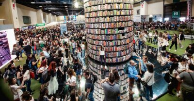 Copertina di Il Salone di Torino registra un altro boom  di presenze (231 mila), mentre l’editoria crolla