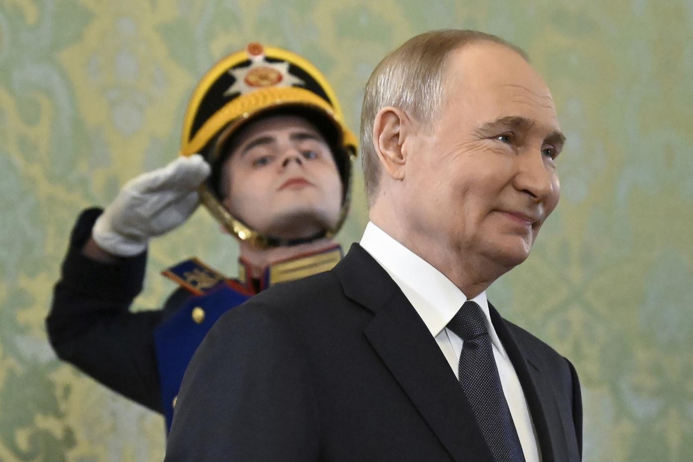 Cremlino: “Ristabiliti i contatti tra Russia e Ucraina”. Trump: “Senza progressi nei negoziati, ci faremo da parte” Cremlino: “Ristabiliti i contatti tra Russia e Ucraina”. Trump: “Senza progressi nei negoziati, ci faremo da parte”