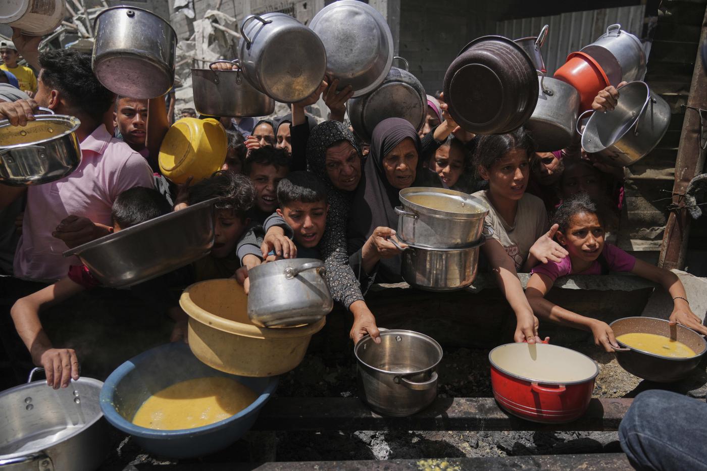 onu aiuti massicci a gaza o 14mila bimbi moriranno e 22 paesi chiedono a israele lo stop agli attacchi nella striscia da Ilfattoquotidiano.it onu aiuti massicci a gaza o 14mila bimbi moriranno e 22 paesi chiedono a israele lo stop agli attacchi nella striscia