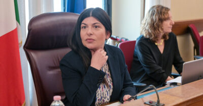 Copertina di Caso Report-Mori, Avs M5s e Pd chiedono alla Commissione Antimafia di acquisire le intercettazioni