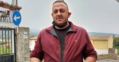 Copertina di Allevatore ucciso a colpi di pistola dopo il funerale di un amico a Nuoro. Arrestato 53enne
