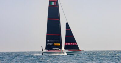 Copertina di Pirelli e Luna Rossa, ancora insieme e in rotta su Napoli per la prossima America’s Cup