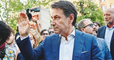 Copertina di M5S, ecco i nuovi mandati. Deroghe e veterani in lista