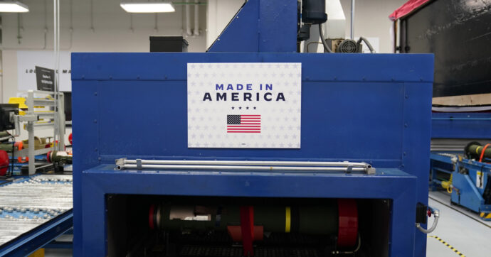 Trump avvia il Golden Dome, sistema antimissile da almeno 175 miliardi. Mosca: “Usa si devono consultare con noi”