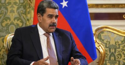 Copertina di Liberato in Venezuela il prigioniero Usa Joseph St. Clair. Al centro dello scambio anche la licenza sul petrolio