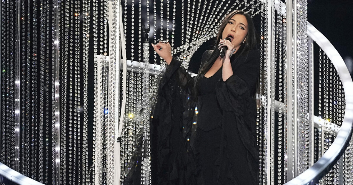 Eurovision Song Contest 2025, polemiche furiose per il boom del televoto per Israele. L’organizzazione replica: “Abbiamo il sistema di voto più avanzato al mondo” Eurovision Song Contest 2025, polemiche furiose per il boom del televoto per Israele. L’organizzazione replica: “Abbiamo il sistema di voto più avanzato al mondo”