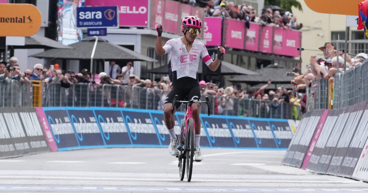 Giro d’Italia, Carapaz vince l’undicesima tappa. Scintille tra i big, Del Toro resta in rosa | La nuova classifica