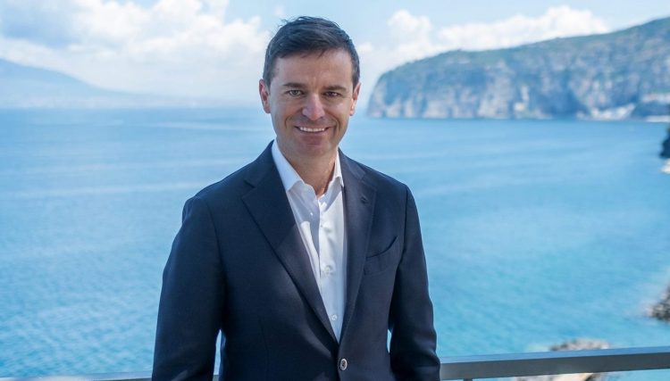 “Sistema Sorrento”, confessa lo staffista del sindaco arrestato: “Quei soldi erano una tangente” “Sistema Sorrento”, confessa lo staffista del sindaco arrestato: “Quei soldi erano una tangente”