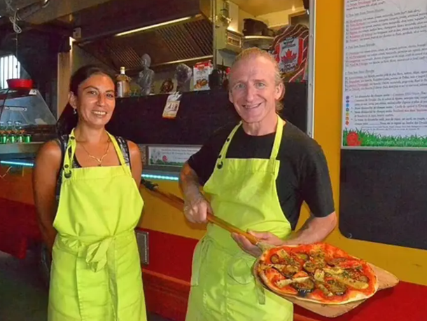 “Ciò che sto per dirvi è orribile. Ho ucciso un uomo, poi l’ho fatto a pezzi e cucinato in pentola con le ...