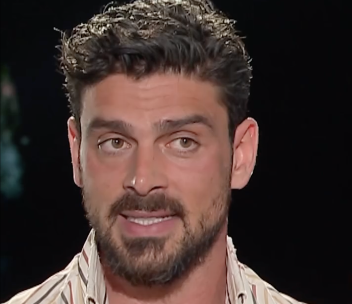 bisogna essere un po sinistroidi con le boiserie anche nel cuo per essere riconosciuti come attori in italia michele morrone contro il circoletto romano