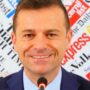 Copertina di “Stava intascando una mazzetta”, arrestato il sindaco di Sorrento. 167mila euro nel biliardo del fiduciario: il mago tv "Lello il sensitivo"