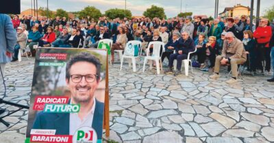 Copertina di Ravenna, i giallorosa uniti tra pace e rigassificatore