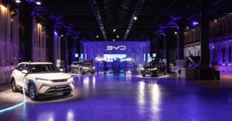 Storico sorpasso in Europa, la cinese Byd vende più auto elettriche di Tesla