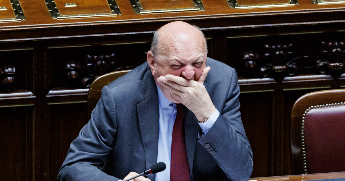 Nucleare, Meloni e Pichetto Fratin centralizzano le decisioni. Risultato: ritardi e scelte sbagliate Nucleare, Meloni e Pichetto Fratin centralizzano le decisioni. Risultato: ritardi e scelte sbagliate