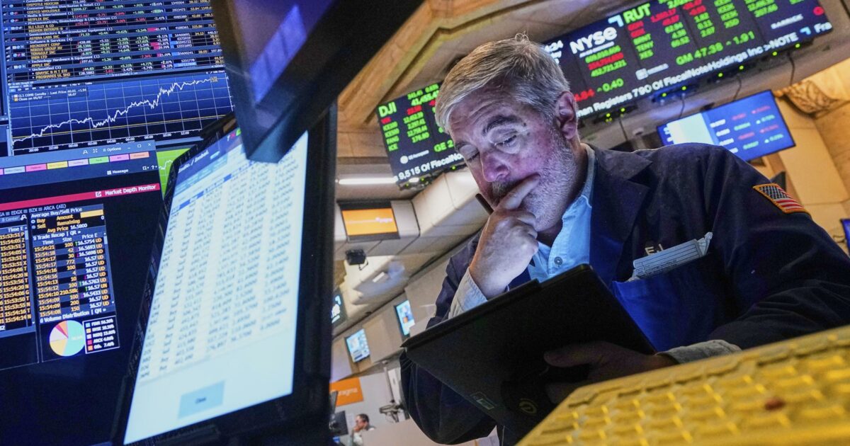tensioni sui titoli di stato dopo l ok della camera usa al piano fiscale di trump da Ilfattoquotidiano.it tensioni sui titoli di stato dopo l ok della camera usa al piano fiscale di trump