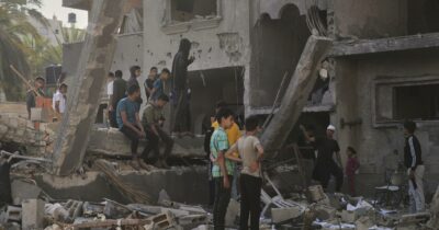 Copertina di Gaza, nuovi raid di Israele: 44 morti. Il vice di Abu Mazen: “Lavoriamo per incontrare Papa Leone”