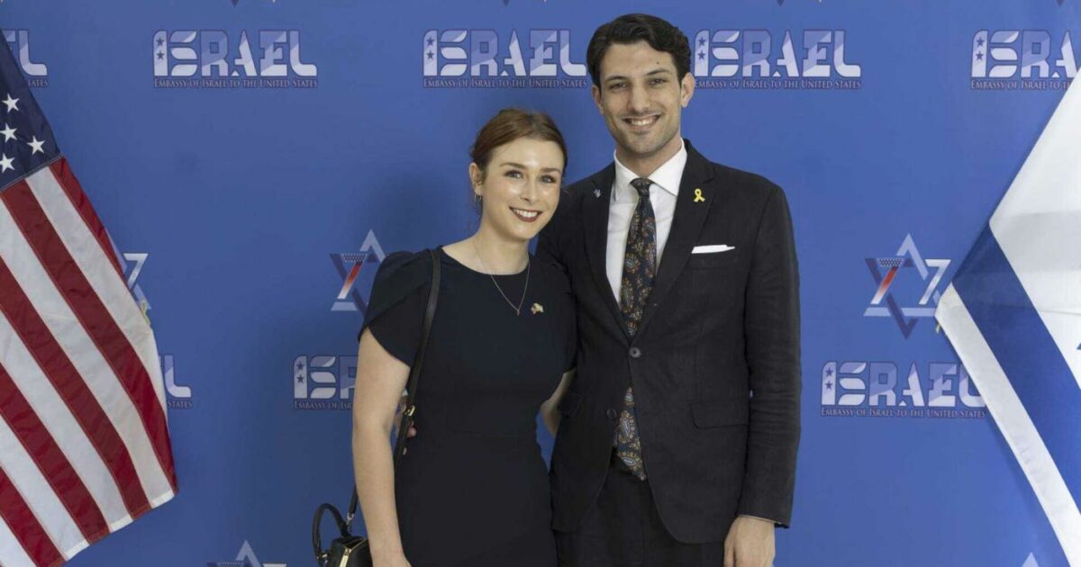 Chi erano Yaron Lischinsky e Sarah Milgrim, impiegati dell’ambasciata israeliana uccisi a Washington Chi erano Yaron Lischinsky e Sarah Milgrim, impiegati dell’ambasciata israeliana uccisi a Washington