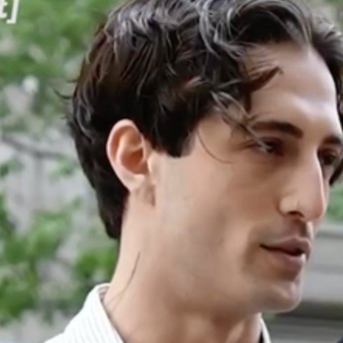 “Una volta ero sul palco e una ragazza ha raccolto il mio sudore dal petto e l’ha bevuto”: la confessione di Damiano David