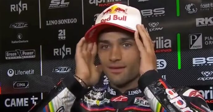 MotoGP, Martin torna in pista a Brno e si rimangia l’addio ad Aprilia: “Rimango anche nel 2026”