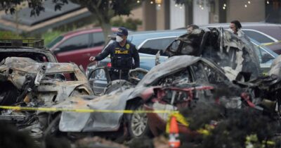 Copertina di San Diego (Usa), aereo privato si schianta su case: diversi morti