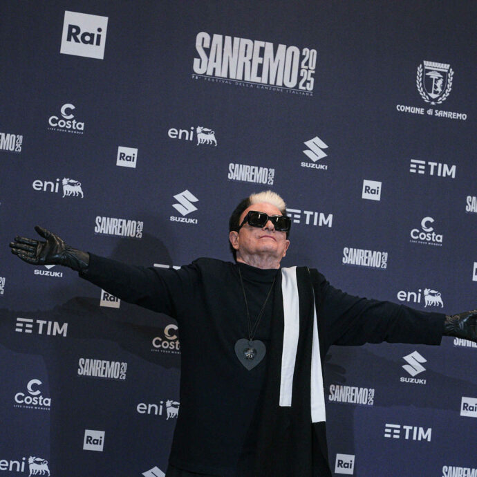 “Cristiano Malgioglio si sposa a novembre, Alessandra Celentano sarà la testimone”: l’indiscrezione a sorpresa. Chi è lo sposo?