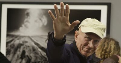 Copertina di Morto Sebastião Salgado, chi era il fotografo dei poveri e della crisi ambientale