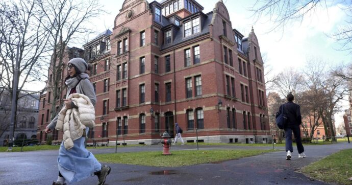 harvard da singapore al canada tutti i leader politici transitati dall ateneo nel mirino di trump