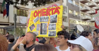 Copertina di Strage di Capaci, proteste per il minuto di silenzio anticipato: “Avete paura del corteo”. La replica: “No strumentalizzazioni”