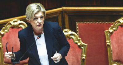 Copertina di Colpo a Calderone: stop al privilegio  dei ‘suoi’ consulenti