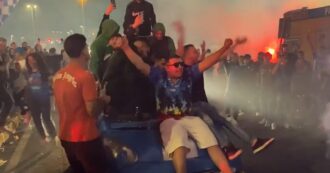 Copertina di Napoli campione d’Italia, la festa dei tifosi per le strade della città