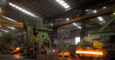 Copertina di Viene schiacciato da una trave mentre era al lavoro in una ditta di Trento, muore operaio di 25 anni