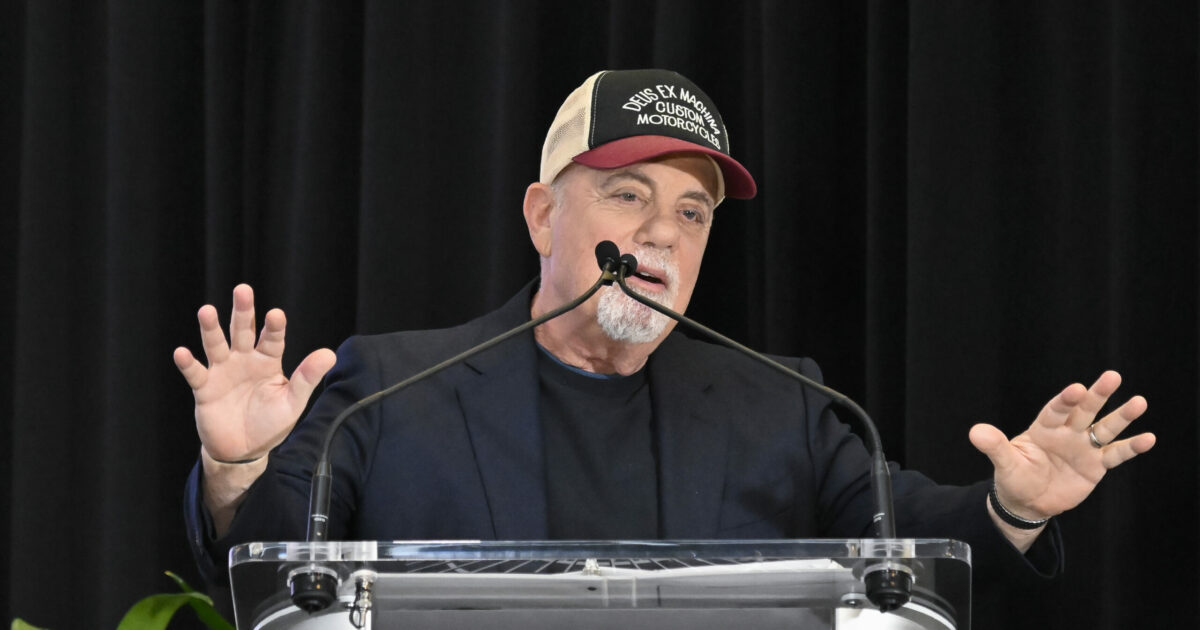 “Ho un disturbo neurologico. Compromessi udito, vista ed equilibrio”: Billy Joel cancella tutti i concerti in programma tra 2025 e 2026. Preoccupazione tra i fan “Ho un disturbo neurologico. Compromessi udito, vista ed equilibrio”: Billy Joel cancella tutti i concerti in programma tra 2025 e 2026. Preoccupazione tra i fan