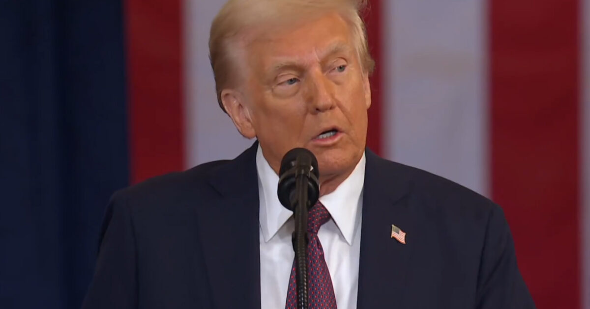 La minaccia di Trump sui dazi al 50% all’Ue? “Classica tattica di intimidazione, minaccia per ottenere ciò che vuole” La minaccia di Trump sui dazi al 50% all’Ue? “Classica tattica di intimidazione, minaccia per ottenere ciò che vuole”