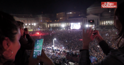 Copertina di Napoli campione d’Italia, dall’attesa alla gioia per lo Scudetto: la lunga festa della città. Il videoracconto