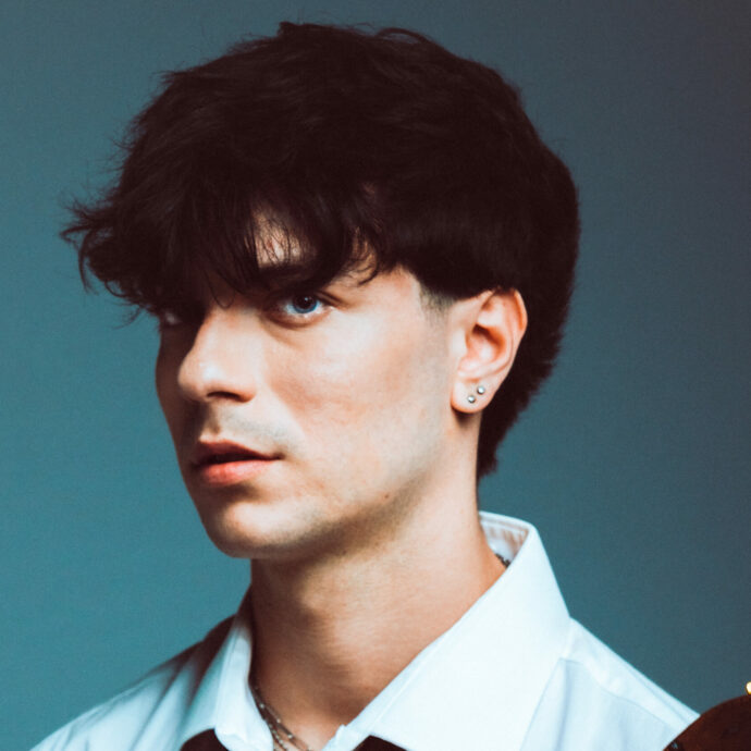 “Due infortuni a calcio mi hanno catapultato nella musica. La mia Chiara mi ha insegnato come reagire per non ferire le persone”: parla TrigNO dopo “Amici”