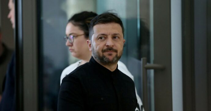 Bombardamenti su Kiev, Lavrov:  “Ora invieremo  un testo di pace”