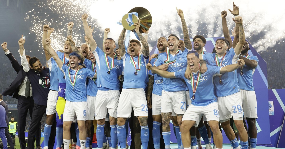 napoli campione emblema di una rinascita sistemica