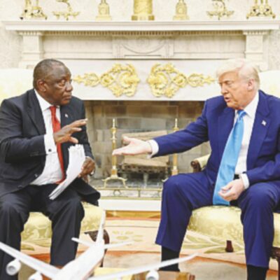 Copertina di Studio Ovale. Balle di Trump al presidente del Sudafrica
