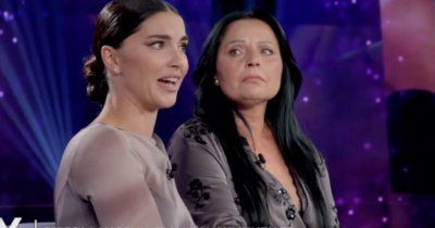 Copertina di “Quando è arrivata la malattia di mamma al seno da un momento all’altro non abbiamo capito più niente”: la commozione di Teresa Langella a “Verissimo”