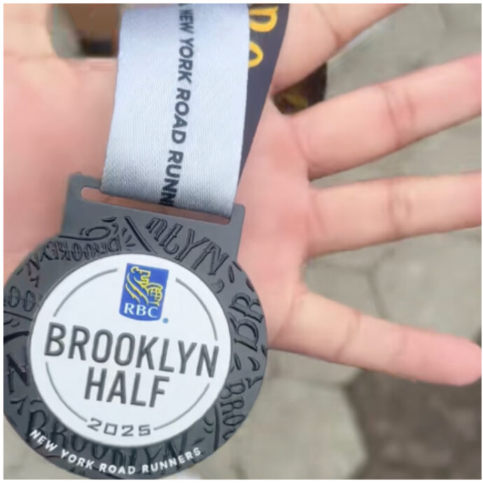 “Facevo jogging regolarmente, non ho mai fumato, poi mi è stato diagnosticato un cancro ai polmoni a 28 anni”: la storia di Jaclyn Keely