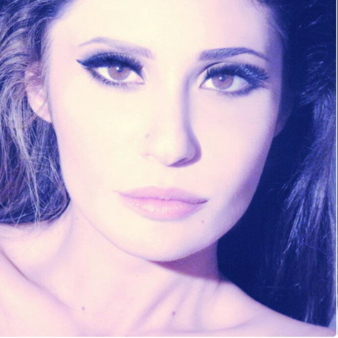 “Per Pippo Baudo avevo il potenziale di Madonna. Ho lasciato la discografia mentre ero in classifica e mi hanno dato della pazza”: Mariangela Argentino scende in politica e si racconta