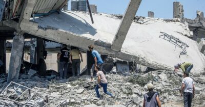 Copertina di Gli “schiavi” palestinesi usati come scudi umani