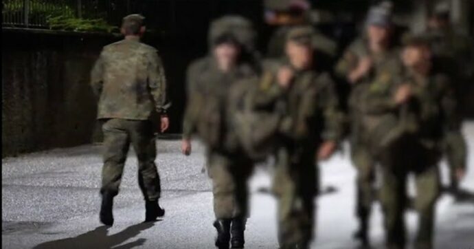 Briosco e la polemica sui militari nella scuola, il sindaco: “Nessuna lezione persa, non vogliamo le guerre”