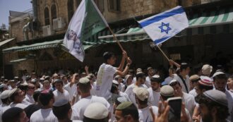 A Gerusalemme israeliani aggrediscono commercianti musulmani al grido di “Morte agli arabi”