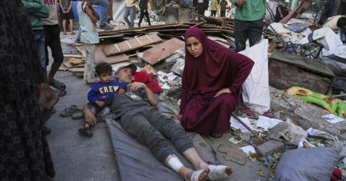 Gaza, media: “Hamas accetta la proposta di tregua Usa”. Ma Witkoff smentisce. Netanyahu: “Spero di fare un annuncio sugli ostaggi oggi o domani”