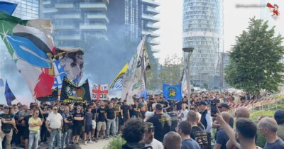 Copertina di Niente biglietti per la finale di Champions, gli ultras protestano sotto la sede dell’Inter: “Maledetti hanno distrutto 40 anni di storia”